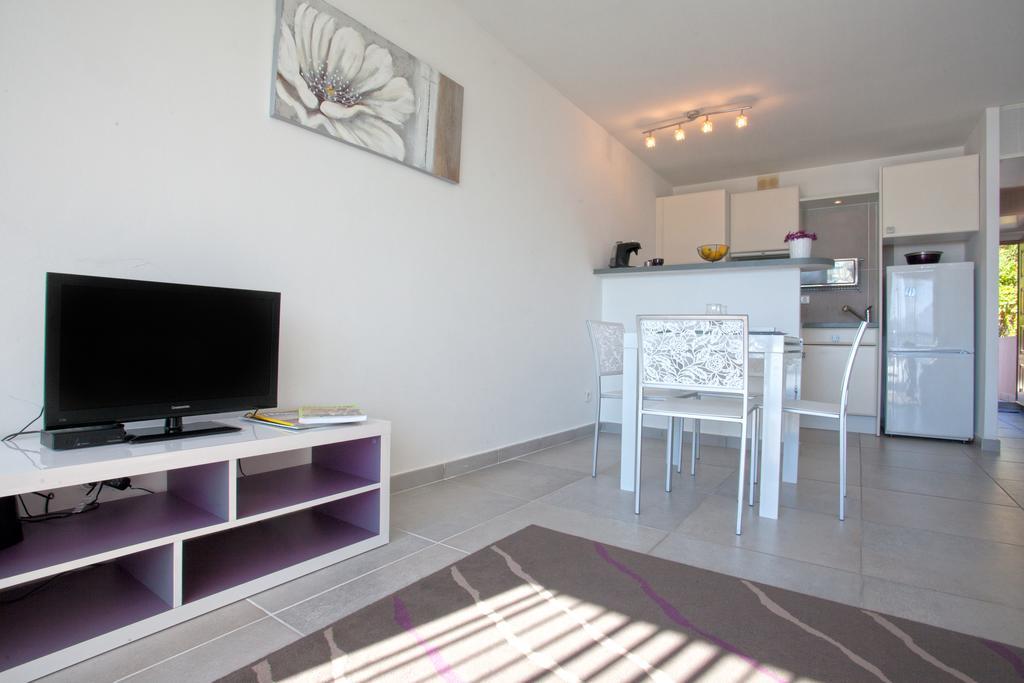 Studio Marine Du Soleil Патримонио Экстерьер фото